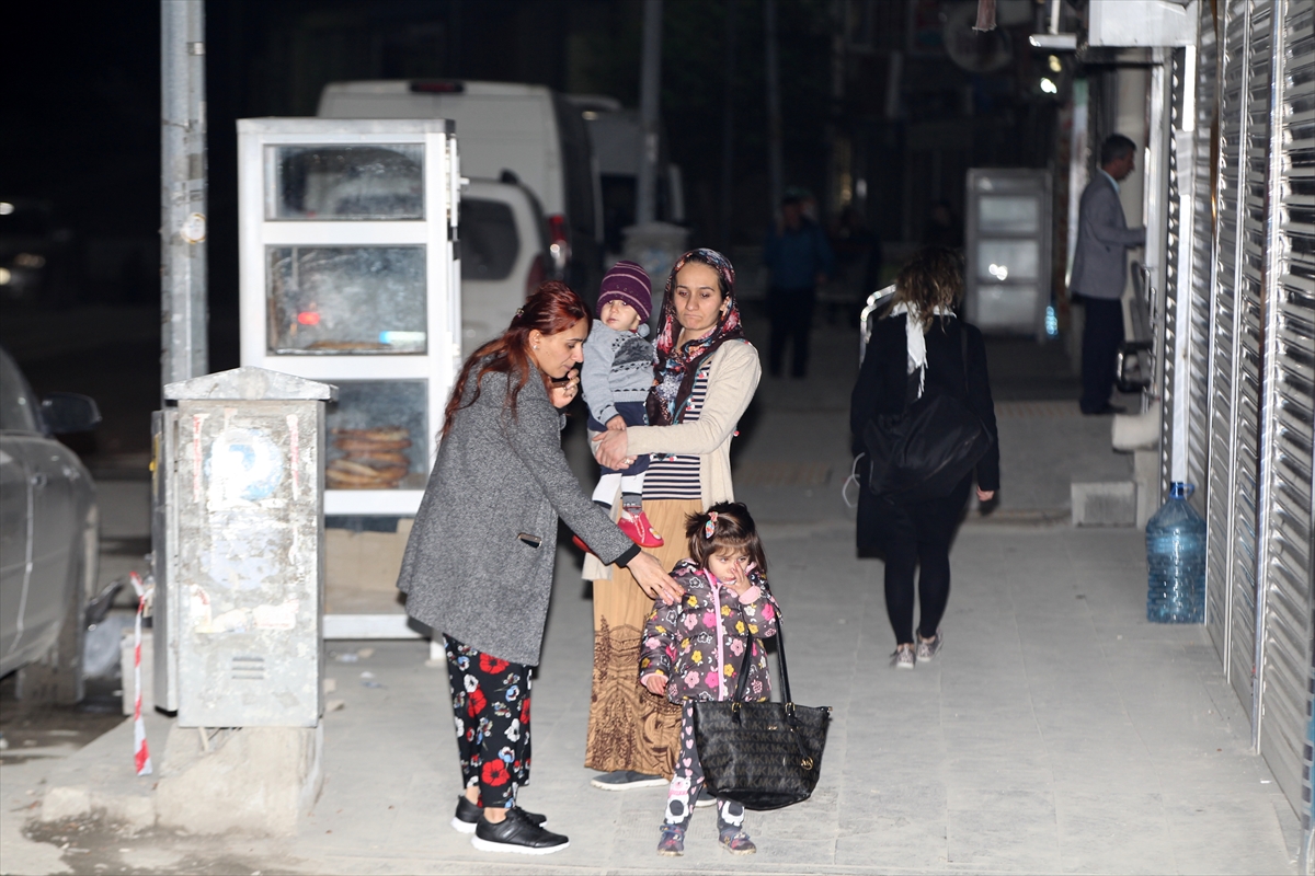 Irak 7,3 büyüklüğünde sallandı