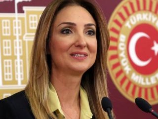 Aylin Nazlıaka kimdir