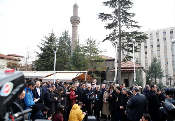 Başbakan Yıldırım'a Abdullah Gül'ün eleştirisi soruldu