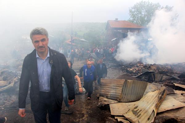 Yangına giden itfaiye aracı uçuruma yuvarlandı: 2 ölü