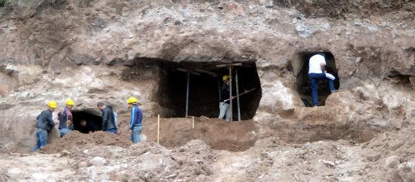 Bodrum'da 2 bin yıllık kaya mezarları bulundu