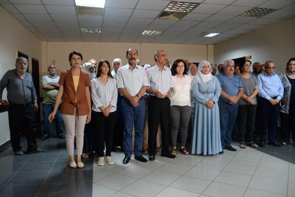 HDP: Vekillerimizle gurur duyuyoruz