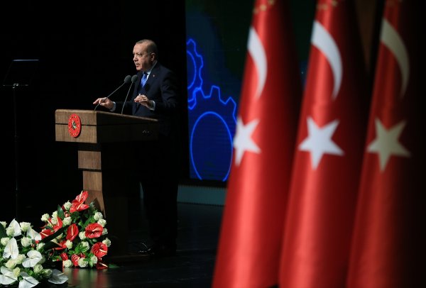Afrin'in alınmasıyla Suriyeliler evlerine dönebilecek
