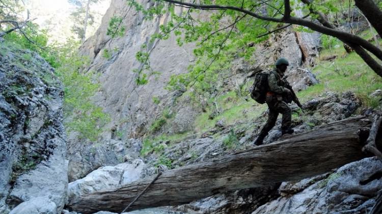 Gri listedeki kadın terörist yakalandı