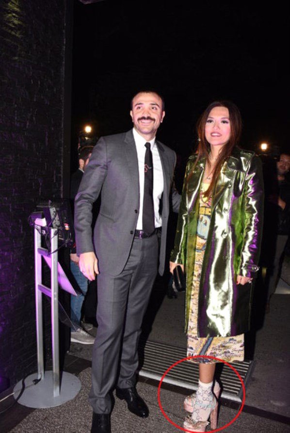 Rihanna’nın Gucci çorapları
