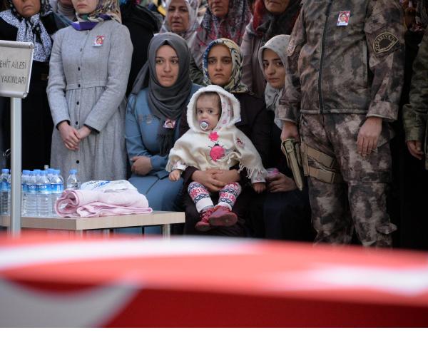 Şehit polis Taşdemir son yolculuğuna uğurlandı