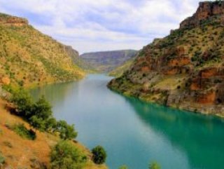 Diyarbakır baraj gölünde anne ve kızları boğuldu