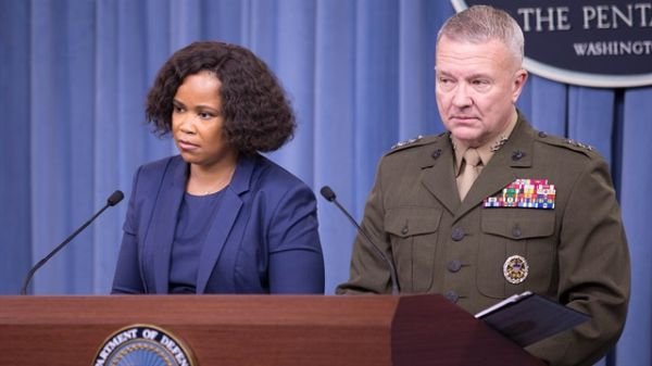 Pentagon: YPG'ye verilen silahları izliyoruz