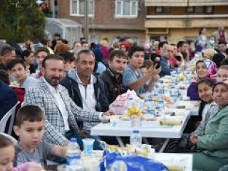 İzmit Belediyesi 15 yerde iftar verecek