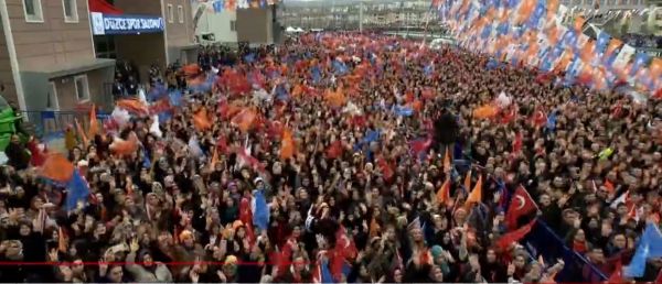 Cumhurbaşkanı Erdoğan'a Düzce'de coşkulu karşılama