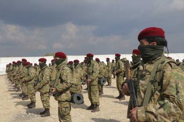 Kürt Şahinler Afrin için yola çıktı