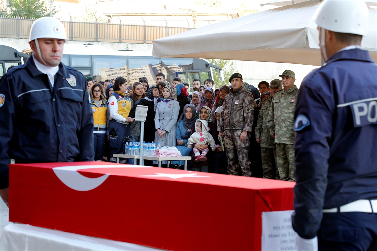 Şehit polis Taşdemir son yolculuğuna uğurlandı