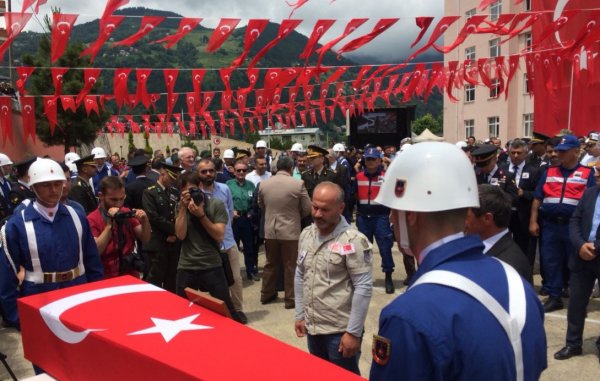 Trabzon şehit Bahattin Baştan'ı uğurladı