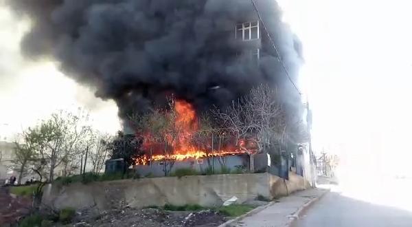 Sancaktepe'de tekstil atölyesi kül oldu