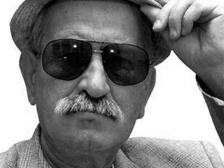Ece Ayhan kimdir