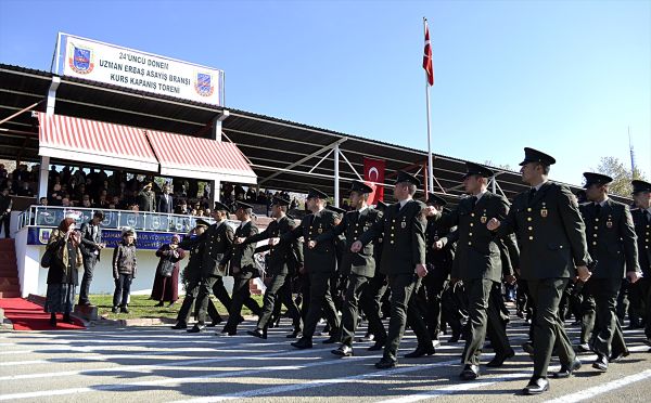 Karabük'te uzman erbaşlar asayiş kursunu tamamladı