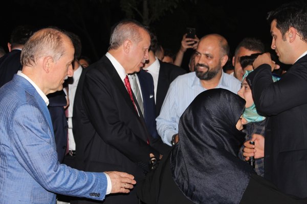 Erdoğan Zeytinburnu'nda piknikçileri ziyaret etti