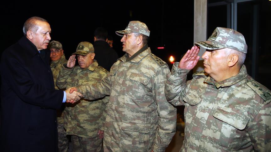Cumhurbaşkanı Erdoğan'dan sınır komutanlığına ziyaret