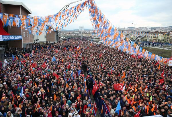 Cumhurbaşkanı Erdoğan'a Düzce'de coşkulu karşılama