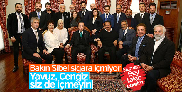 Erdoğan iki sanatçıdan sigarayı bırakmalarını istedi