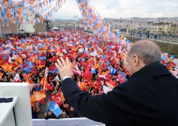Cumhurbaşkanı Erdoğan'a Düzce'de coşkulu karşılama