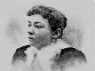 Fatma Aliye Topuz kimdir