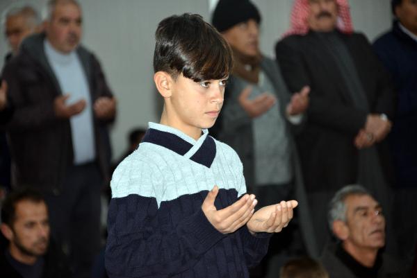 Konteyner kentteki Suriyelilerden Afrin duası