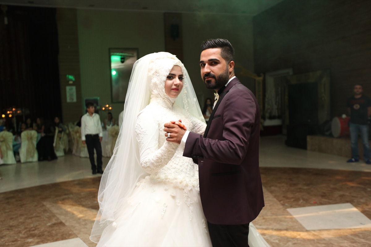 DÜĞÜN DÜĞÜN