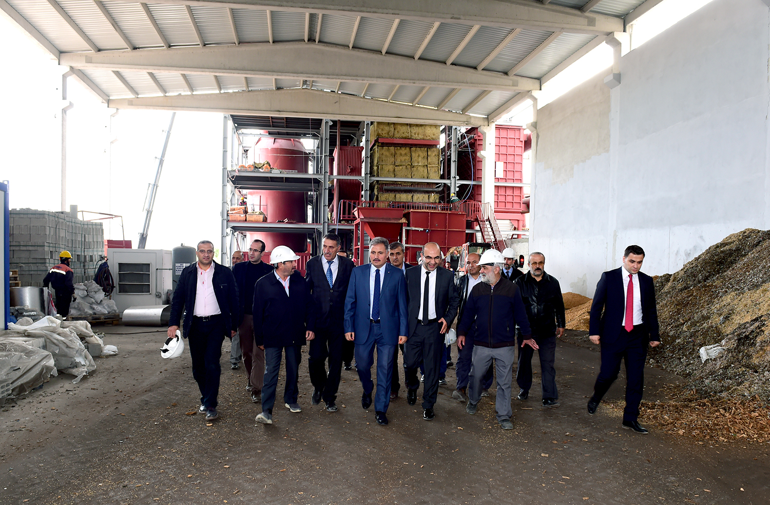 Malatya Büyükşehir Belediyesi'nin alternatif enerji tesisi açıldı