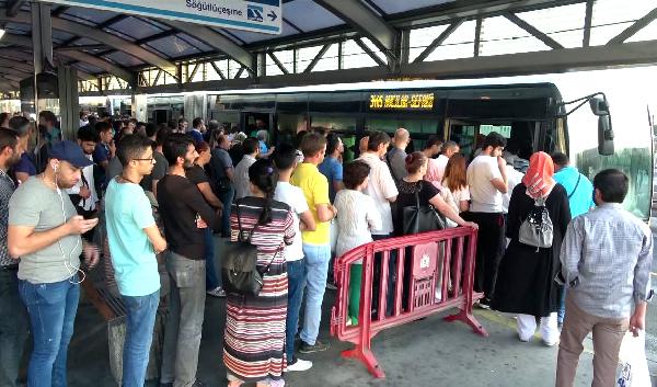 İstanbul'un verdiği göç aldığı göçü geçti