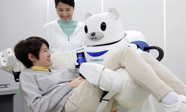 Japonya'da robotlar, yaşlıların bakımını üstlenecek