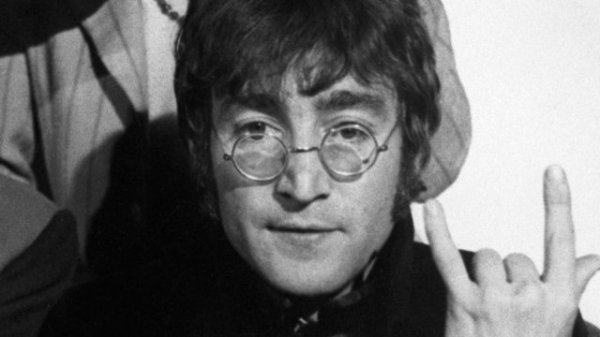 John Lennon'un Kraliçe'ye yazdığı mektup 