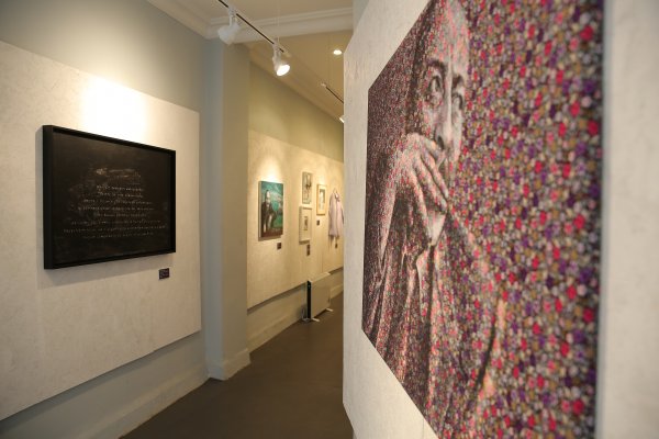 Mod-Ada Galeri'de usta şair Cemal Süreya sergisi açıldı