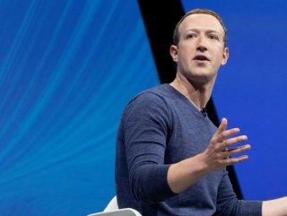 Mark Zuckerberg’in Facebook paylaşımları silindi