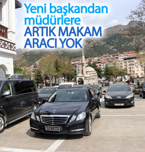 Yeni başkan birim müdürlerinin araçlarını kaldırdı