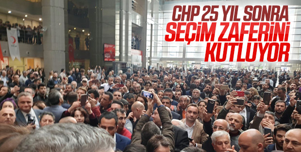 CHP’liler mazbatayı kutluyor