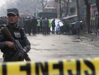 Afganistan'da polis karakoluna saldırı: 8 ölü