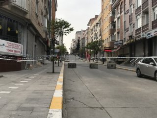 Esenyurt'ta boşaltılan bina için bekleyiş sürüyor
