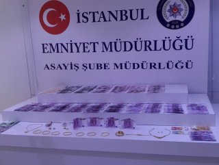 Beşiktaş'ta döviz hırsızları yakalandı
