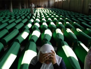 Srebrenitsa Katliamı nedir