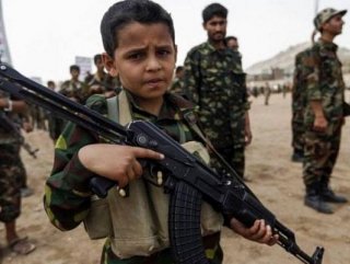 Yemen'de Husiler 30 binden fazla çocuğu silah altına aldı