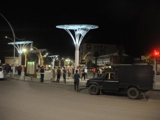 Cizre’de devriye gezen mahalle bekçilerine saldırı