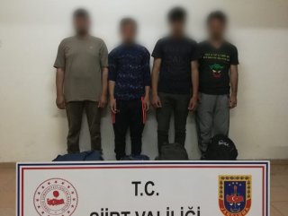 Siirt’te takside Afganistan uyruklu 4 göçmen yakalandı