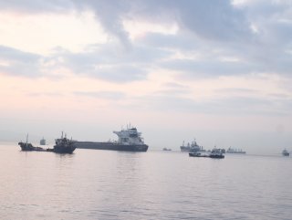Zeytinburnu’nda çarpışan gemiler gündüz görüntülendi