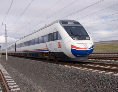 YHT ile 10 yılda 50 milyon yolcu taşındı