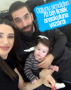 Arda ve Aslıhan Turan oğullarını anaokuluna yazdırıyor