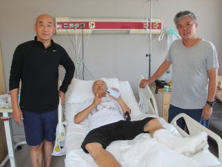Singapurlu gezgin 7 metreden düştü