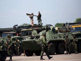 Venezuela, Kolombiya ile savaşa hazırlanıyor