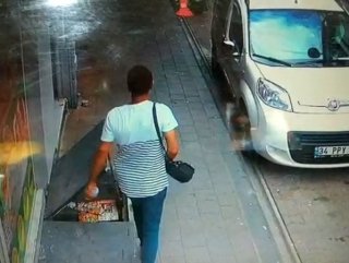 Fatih'te hırsız 14 bin liralık çantayı çalarak kaçtı