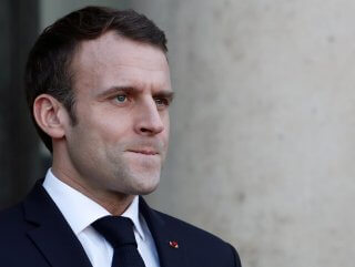 Macron YPG’li teröristi kabul etti